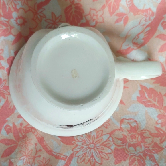 🍀Limited Edition Baileys Irish Winking Lady Ceramic Cup signed by Helen Hunt - Picture 9 of 12